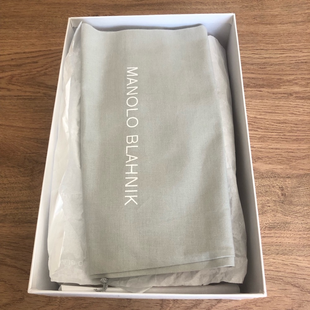 NIB $795 Manolo Blahnik BB Swiss Dot Pointed Toe Pump in Pink - size 10 / 40! - Picture 15 of 16